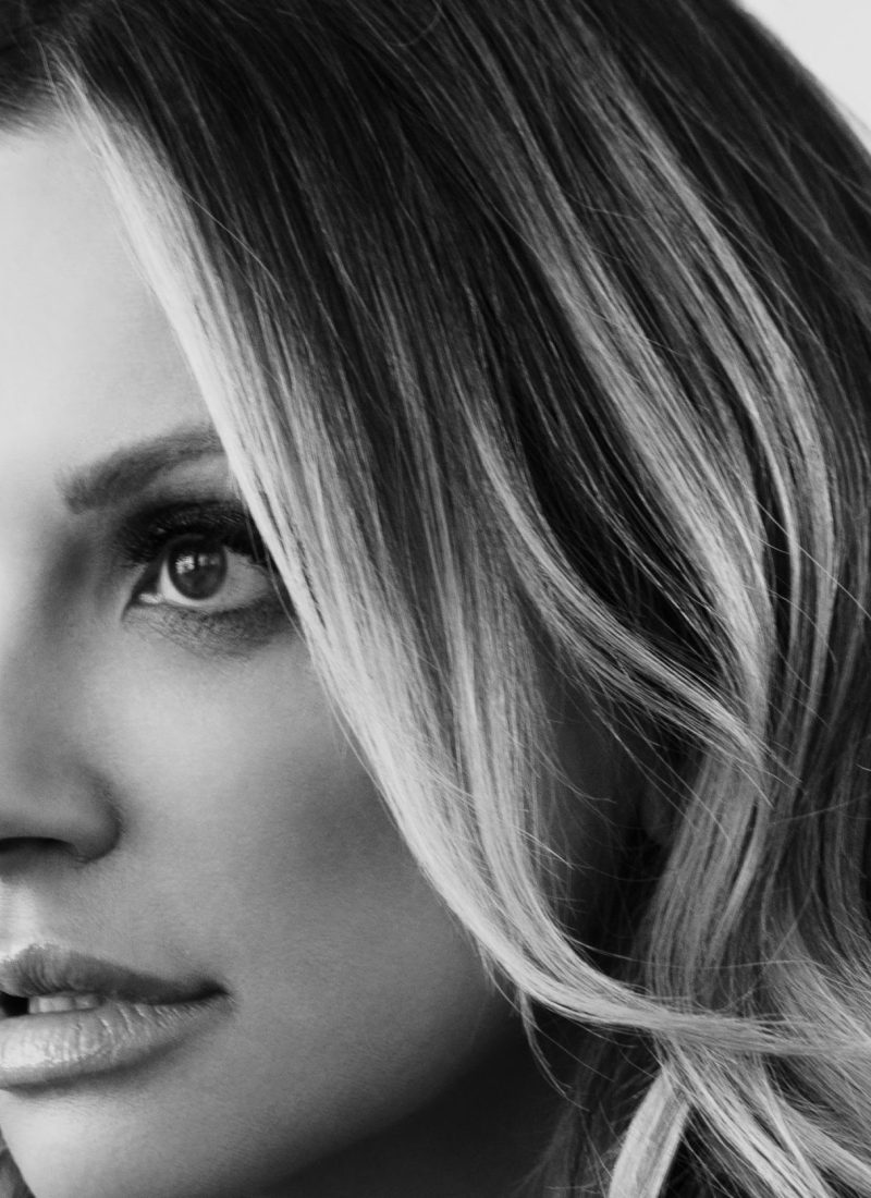 Carly Pearce Returns On February 19th with 29