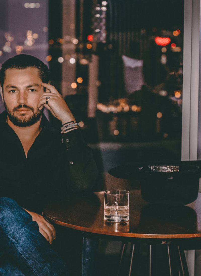 SINGLE REVIEW: Keeping Me Up All Night – Chayce Beckham